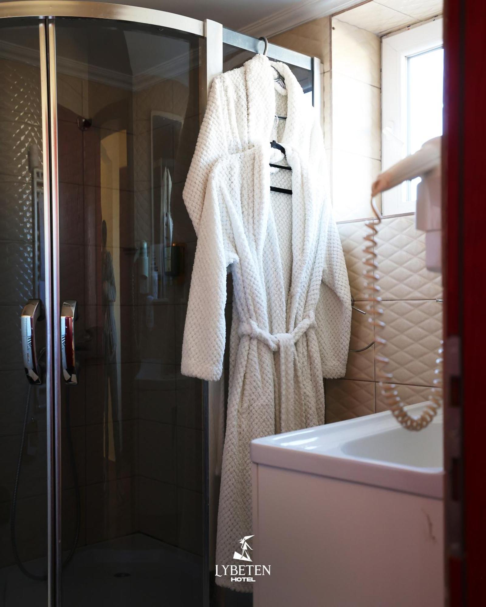 Hotel Lybeten フェリザイ エクステリア 写真