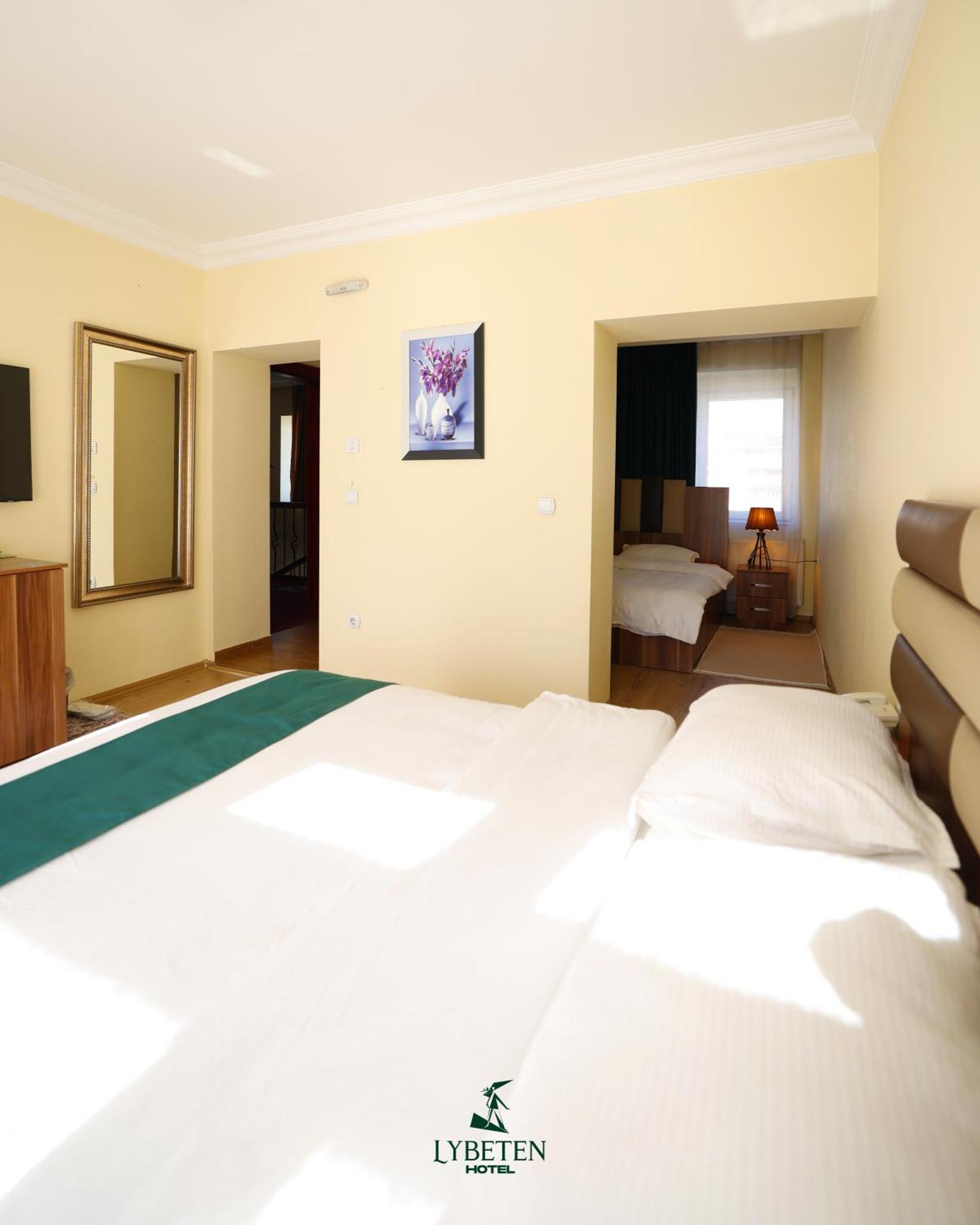 Hotel Lybeten フェリザイ エクステリア 写真